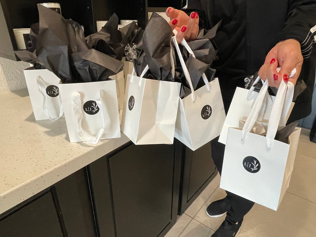 Walk-In Fragrance Bar Experience